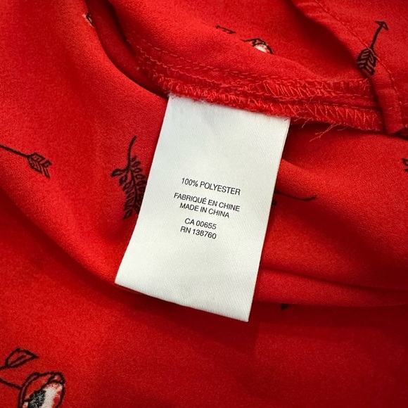 Reitman’s XL Red Button-Up Blouse with Floral Print - Picture 8 of 8